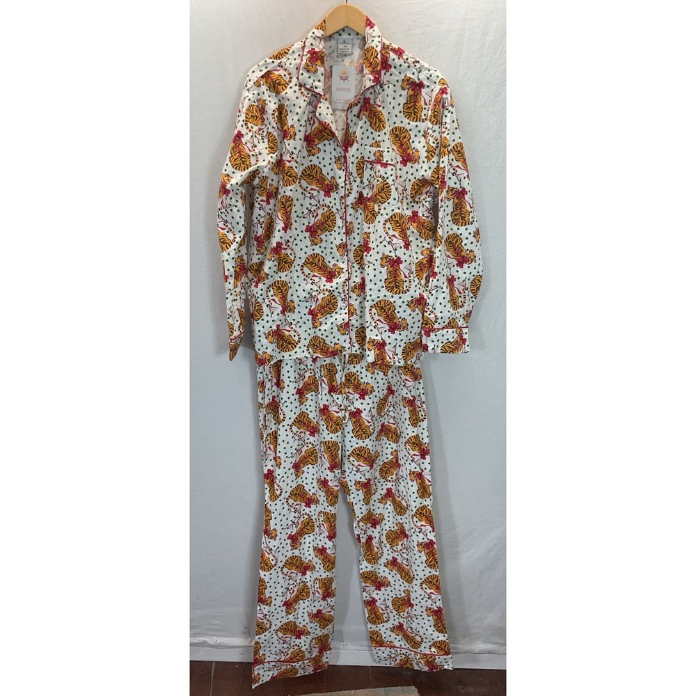 New 8 Oak Lane Women's Dirty Martini Tiger PJ Set Flannel Size L/XL Soft Novelty